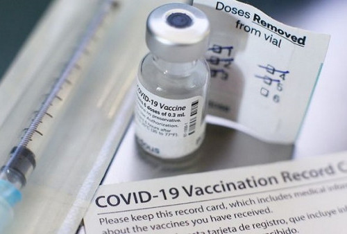 COVID-19 Melonjak Lagi, Kemenkes Ingatkan Masyarakat Lengkapi Vaksin Booster
