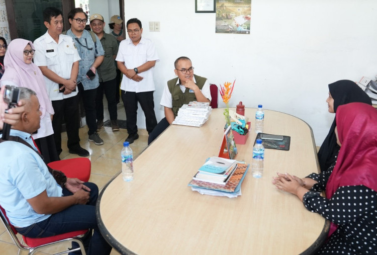 Cerita Orangtua Senang Anaknya Diterima di SMK Negeri Lewat SPMB 2025, 'Ngesot' 60 Meter dari Rumah ke Sekolah