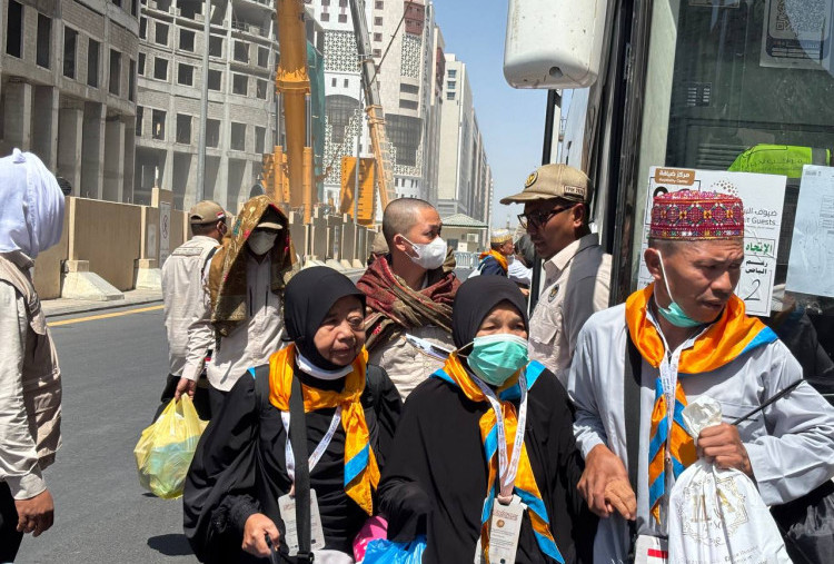 Imbauan Kasektor 5 Madinah ke Jemaah Haji Gelombang II yang Baru Tiba