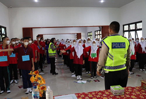 Satlantas Polres Pangkalpinang Sambangi SMKN 1 Pangkalpinang