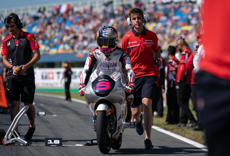 Kecewa Hasil di Assen, Veda Pratama Siap Balas di Moto3 Jerman