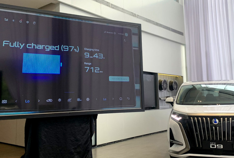 Ngecas Hanya 5 Menit dari 10 – 70 Persen dengan Flash Charging BYD