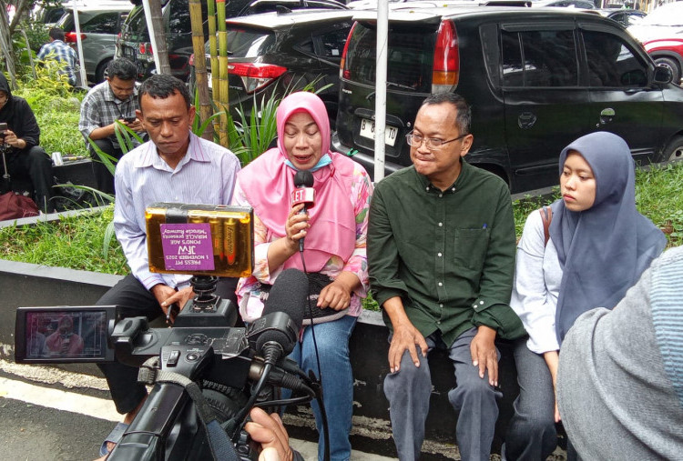 Korban CPNS Bodong Anak Nia Daniaty Tuntut Rp8,1 M yang Lima Tahun Tak Kunjung Dibayar!