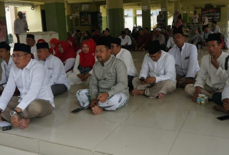 Sambut Ramadan, Pengurus DPC Gresik Ziarah ke Makam Wali