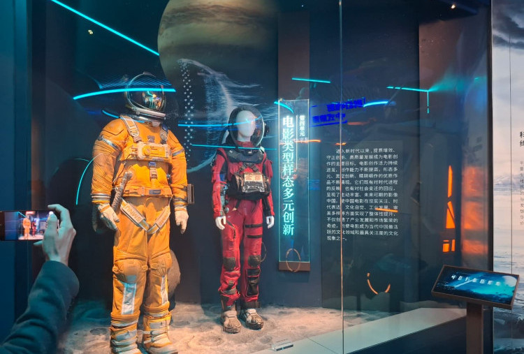 Harian Disway di China International Press Communication Center (CIPCC) (100): Menggeliat Lewat Film