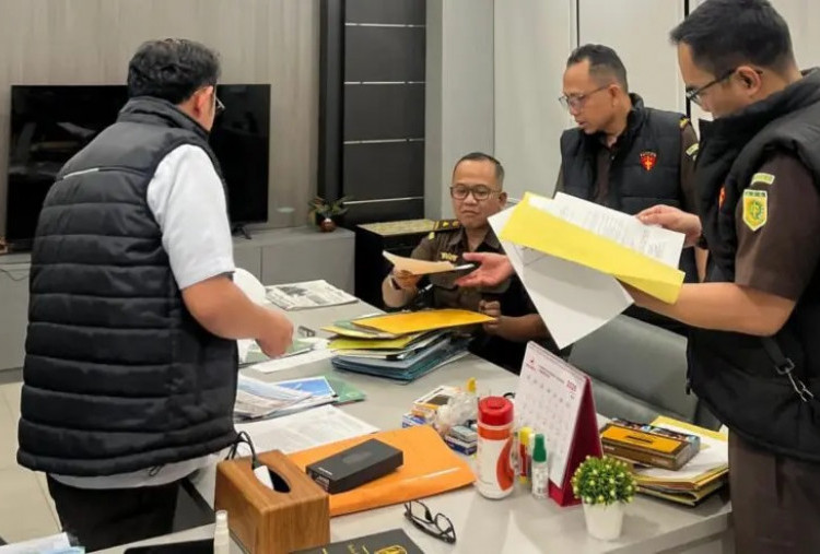 Kejati Jatim Geledah Lagi Kantor ESDM, Dalami Kasus Dugaan Korupsi Izin Tambang