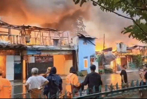 Si Jago Merah Ngamuk, 52 Rumah Warga di Manggarai Hangus Terbakar, 230 Jiwa Kini Tak Punya Tempat Tinggal