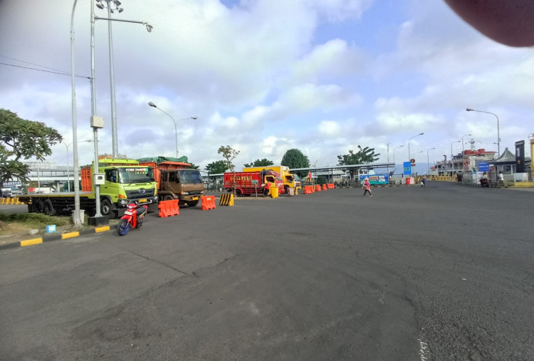 Kemenhub Sebut Kemacetan Ketapang-Gilimanuk Sudah Reda, Total 26 Kapal Dikerahkan