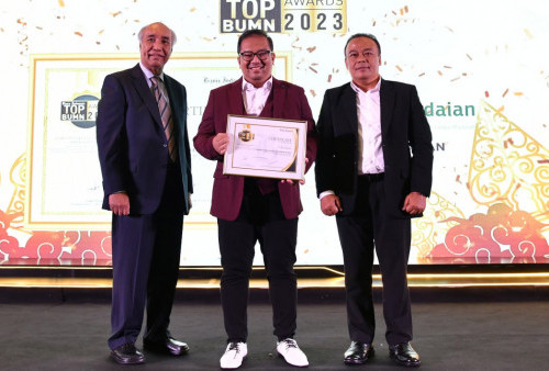 Berkontribusi Untuk Ekonomi Berkelanjutan, Pegadaian Raih 2 Penghargaan Bisnis Indonesia TOP BUMN Awards 2023