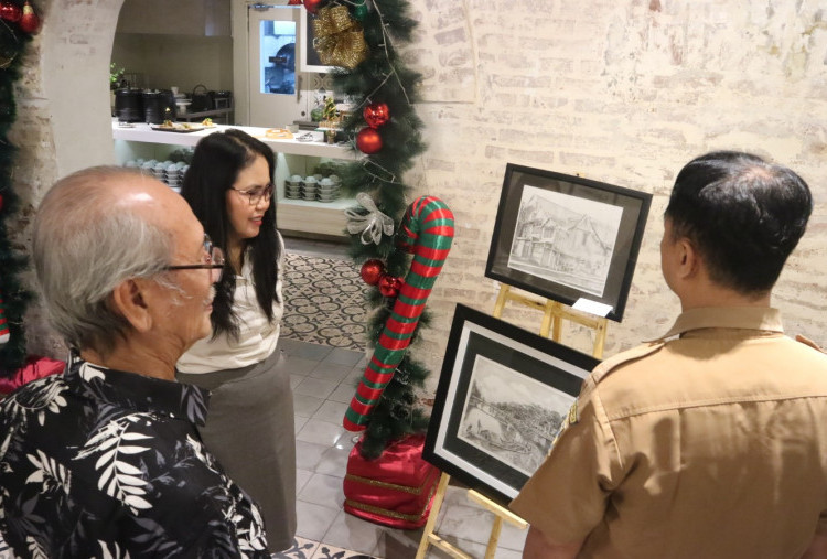 Pameran Urban Echoes di Kokoon Hotel Surabaya Hidupkan Jejak Kota Lama Lewat Sketsa