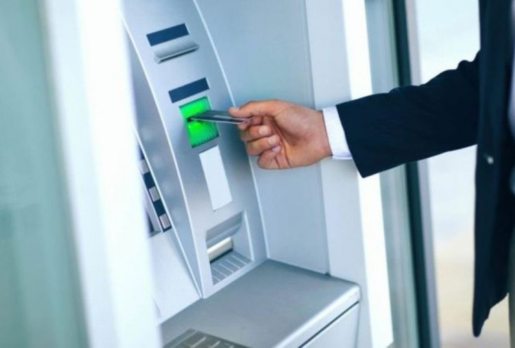 7 Tip Setor Tunai Aman di ATM saat Malam Takbiran, Waspada Skimming dan Modus Penipuan