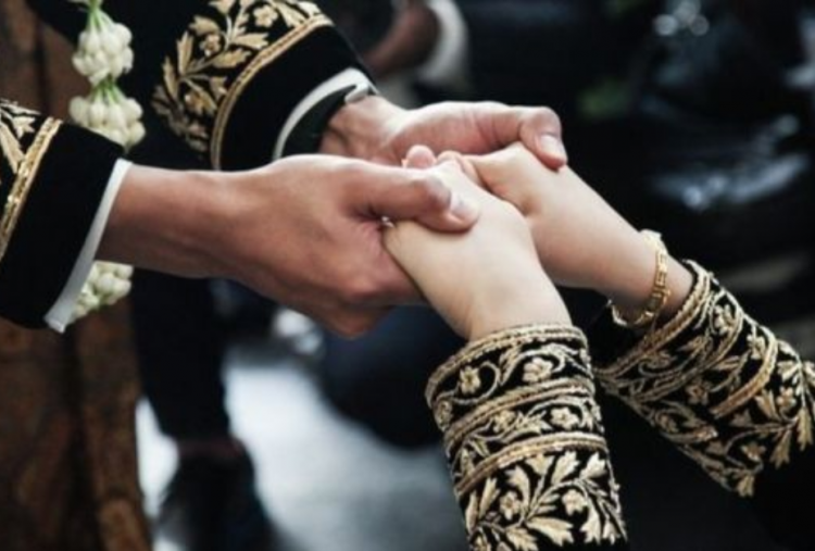 Mau Menikah? Cek Dulu Kecocokan Weton Kalian dan Pasangan 