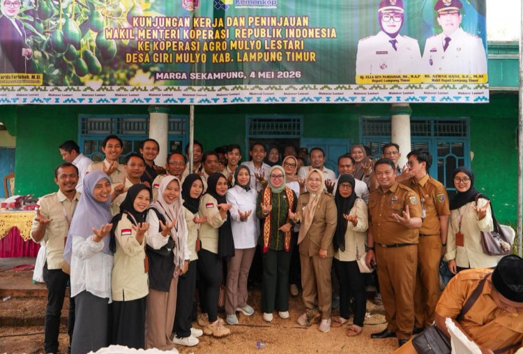 Wamenkop Dorong Koperasi Ponpes Al Firdaus Masuk ke Sektor Produksi dan Distribusi