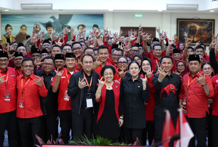 Ganjar Ultimatum Kepala Daerah PDIP Jangan Lupa Janji Politik! 
