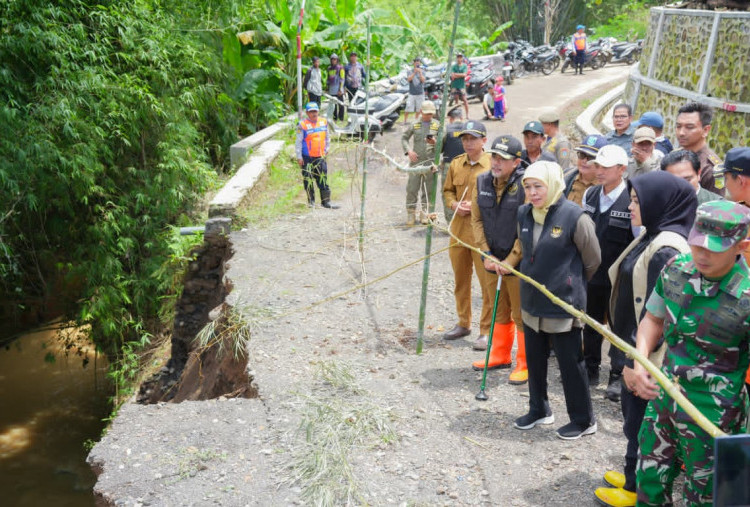 Gubernur Khofifah Petakan Intervensi Banjir Probolinggo, Dorong Reaktivasi Modifikasi Cuaca