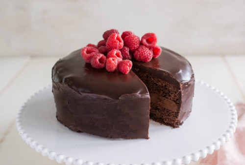 Nyokelat Pol! Resep Chocolate Sponge Cake with Chocolate Ganache Ala Elin Sulivan Buat Penggemar Dessert