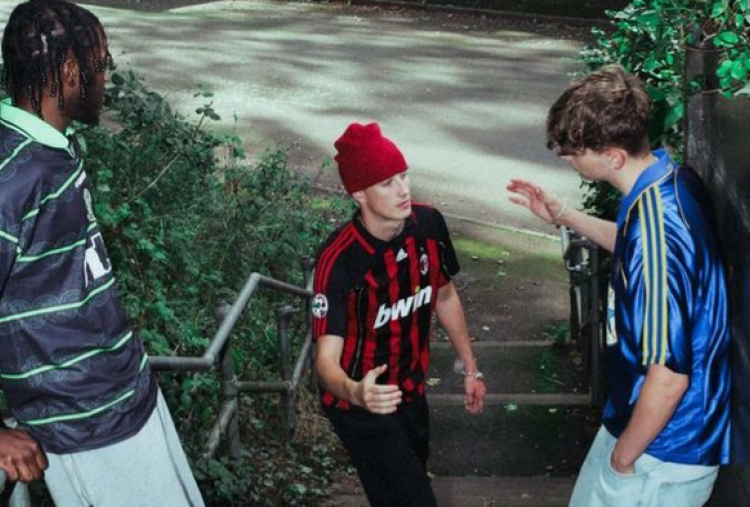 Bloke Core, Streetwear Ala Pemuda Inggris yang Kembali Populer di Kalangan Gen Z