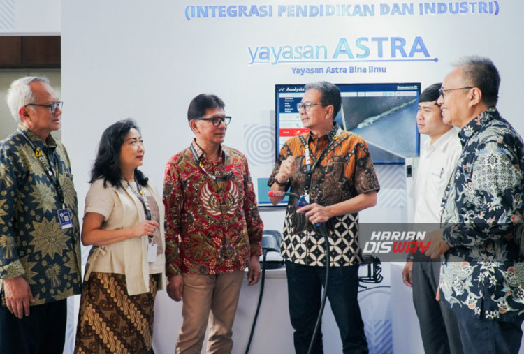 Yayasan Astra kembali menunjukkan komitmennya dalam memperkuat industri otomotif nasional melalui pembinaan UMKM dan pengembangan sumber daya manusia (SDM) di ajang GIIAS 2026. Lewat kolaborasi Yayasan Astra–Yayasan Dharma Bhakti Astra (YDBA) dan ASTRAtech, berbagai program pembinaan dipamerkan, mulai dari penguatan kapasitas UMKM manufaktur hingga pendidikan vokasi berbasis kebutuhan industri.