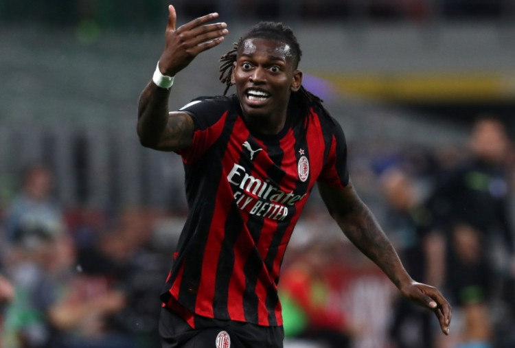 Rafael Leao Kembali Dicemooh Suporter Milan Saat Diganti Lawan Juventus