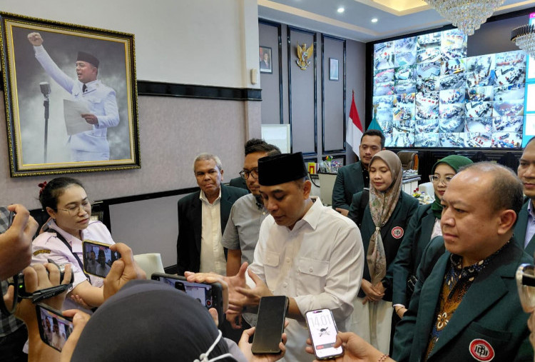 Eri Cahyadi Susun Jadwal Piket Kepala OPD Surabaya Selama Lebaran 2026