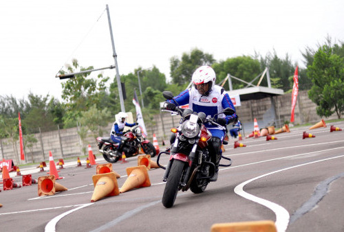 Kompetisi Instruktur Safety Riding AHM Sukses Digelar Untuk ke-15 Kalinya