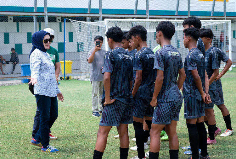 Dalami Soal Pengembangan Olahraga, Anggota Komisi X Belajar ke Persebaya Future Lab