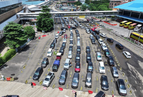 ASDP Catat Kenaikan Volume Kendaraan yang Menyeberang ke Pulau Sumatera Pada H-10 Lebaran