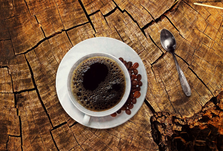 5 Bahaya Minum Kopi Pagi Hari yang Jarang Disadari