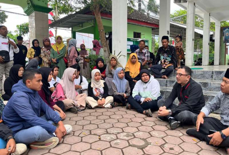 Deni Wicaksono Lacak Sumbangan Wajib di SMA 1 Kampak Trenggalek