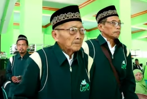 Jamaah Haji Tertua 109 Tahun Asal Ponorogo, Masih Bugar Tak Pakai Kursi Roda