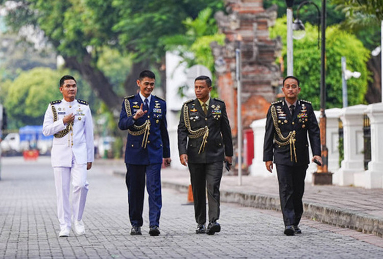 KSP Bantah 4 Ajudan Prabowo Dikembalikan ke Kesatuan Masing-masing: Sedang Penataran 