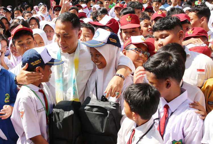 Soal Rencana Penghapusan PPDB Zonasi, Eri Cahyadi Tunggu Arahan Pusat