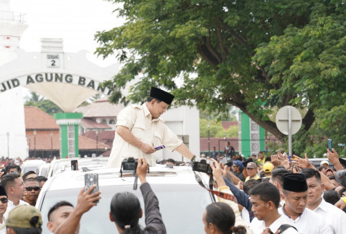 Silaturahmi Prabowo di Banten: Berbagi Cokelat dan Kebahagiaan