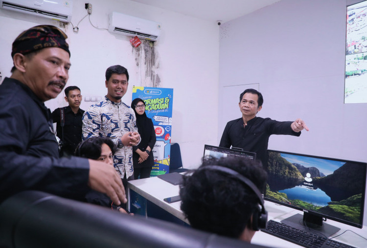 Ogan Lopian: Sistem Terintegrasi untuk Respon Cepat Layanan Publik di Purwakarta