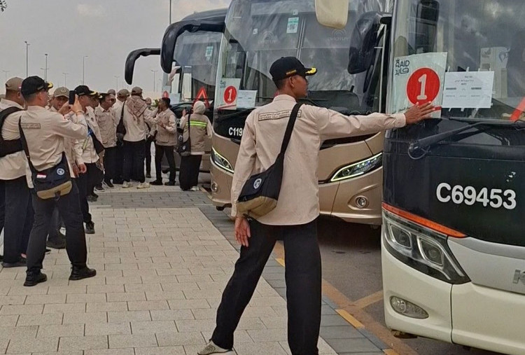 Jelang Kedatangan Jamaah Haji 2026 di Bandara Madinah, Skema Fast Track Naik 18 Persen