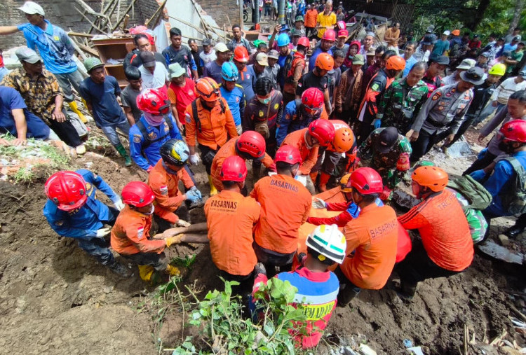16 Kabupaten Kota di Jatim Rawan Longsor dan Banjir 