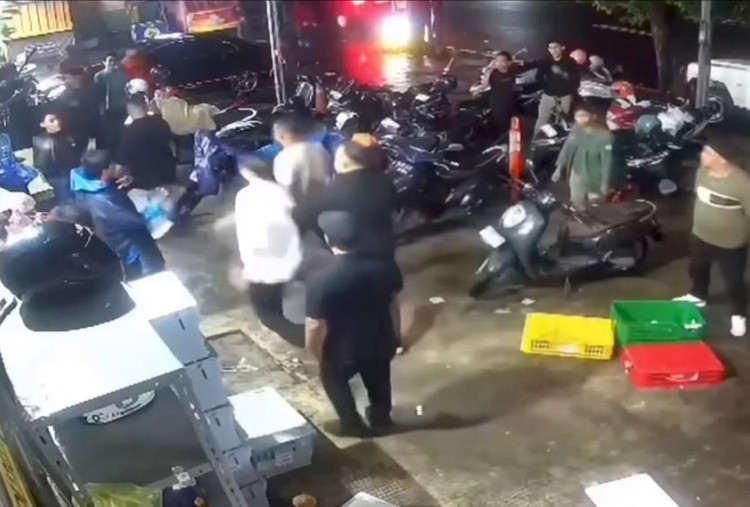 Polisi Dalami Pengeroyokan OTK di Toko Ritel Pasar Minggu, Minta Korban Segera Lapor