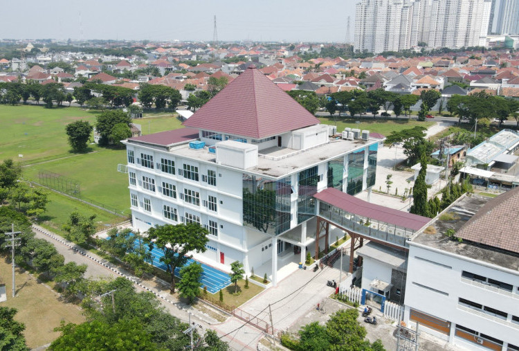Plus Minus SR = Sekolah Revisi