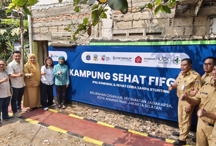 Wujudkan Kampung Sehat, FIFGROUP Fokus pada Sanitasi Layak dan Pencegahan Stunting
