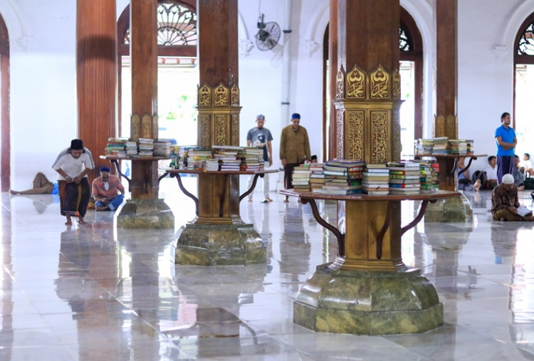 Masjid Ikon Surabaya (8): Akulturasi Berwujud Arsitektur