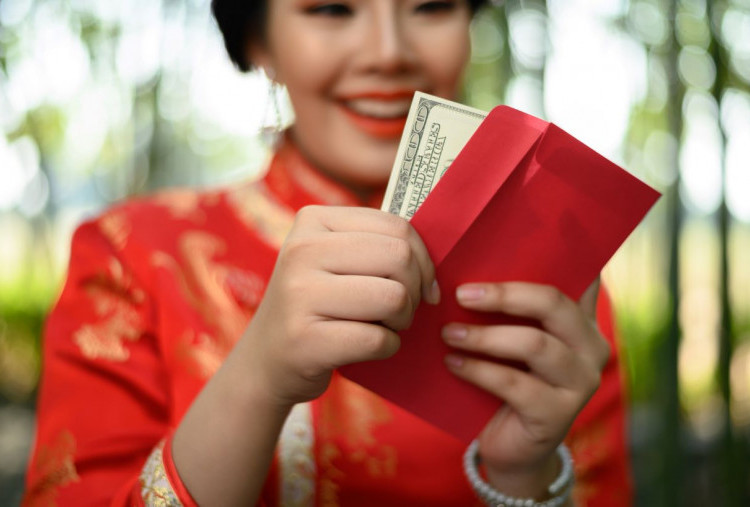 Angpao di Tahun Baru Imlek: Yang Tradisonal dan Yang Digital di Tiongkok