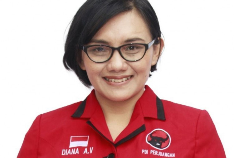 Adi Sutarwijono Berpulang, Diana Sasa Kehilangan Sosok Guru