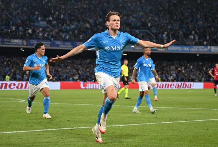 Rating Pemain Napoli Pasca Sikat Cagliari dan Raih Scudetto, McTominnay MOTM!