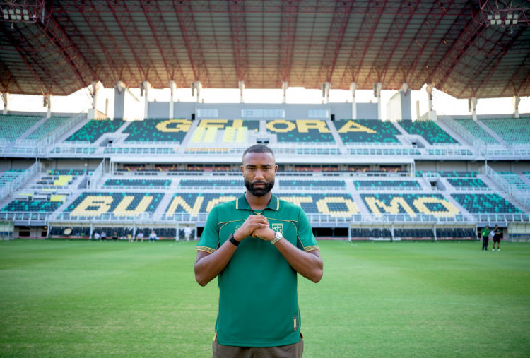 Persebaya Resmi Rekrut Yuran Fernandes, Bajol Ijo Punya Bek Kokoh!