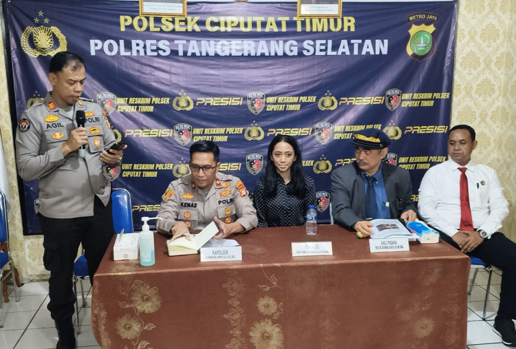 Fakta Baru Tewasnya 1 Keluarga di Ciputat Timur, Suami Akses Pinjol, Judol dan Web Racun