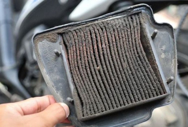 Cara Membersihkan Filter Motor Sendiri di Rumah: Bikin Tarikan Enteng dan Irit BBM 2026