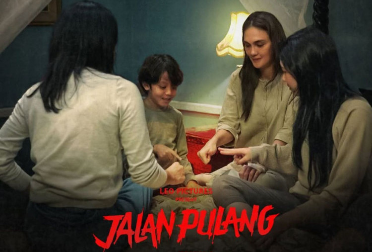 3 Fakta Seru Film Jalan Pulang: Tiga Ratu Horor Indonesia dalam Satu Frame