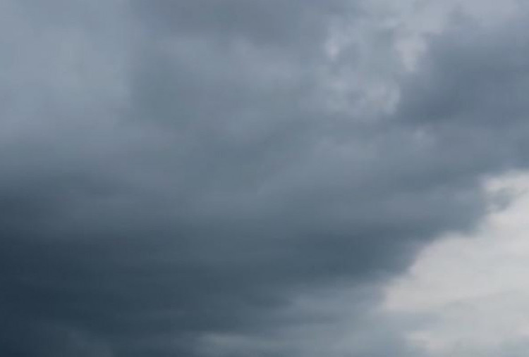 Prakiraan Cuaca Hari Ini: Hujan Ringan di Seluruh Wilayah DKI Jakarta