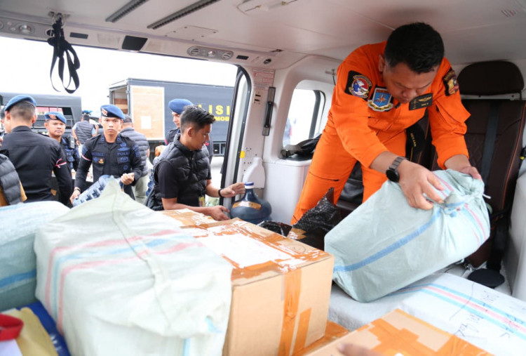 Polda Aceh Terjunkan Nakes dan Kirim Bantuan 348 Kg untuk Korban Banjir Aceh Tamiang