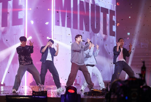 Seru dan Intimate, Ini 12 Foto Jungkook BTS dalam Konser Golden Live on Stage